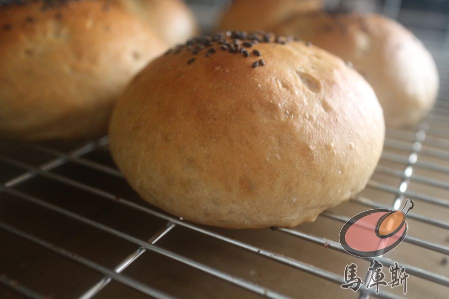 烘焙 - 酸種黑糖黑麥漢堡麵包